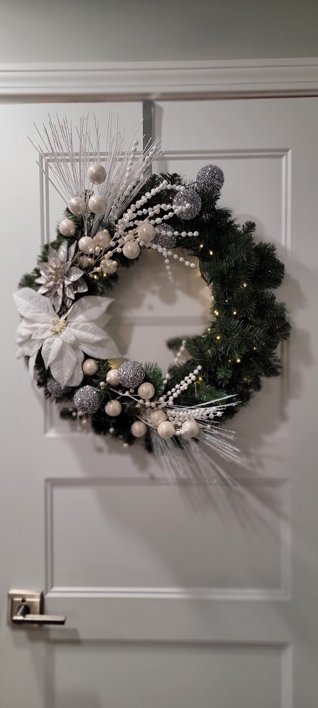 White Christmas Wreath