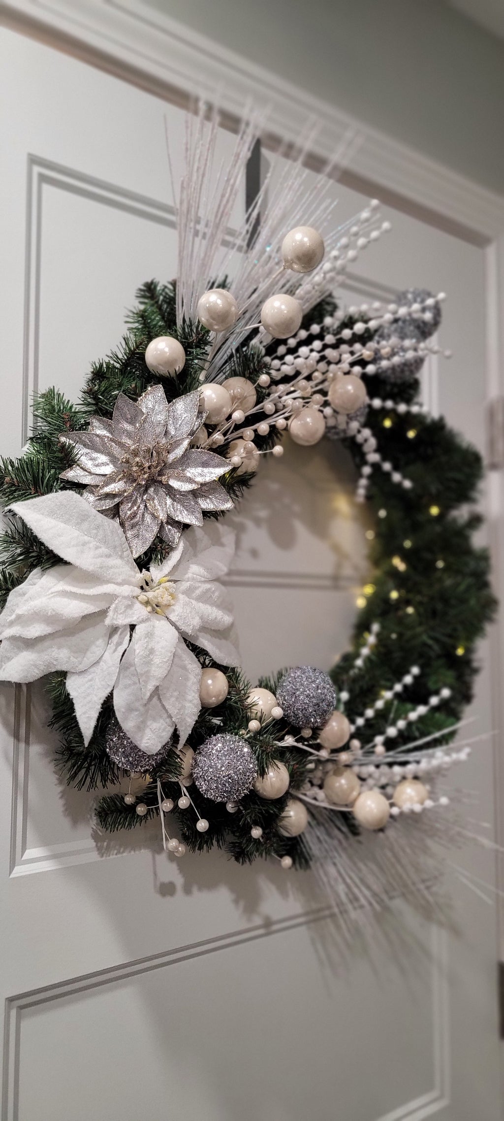 White Christmas Wreath