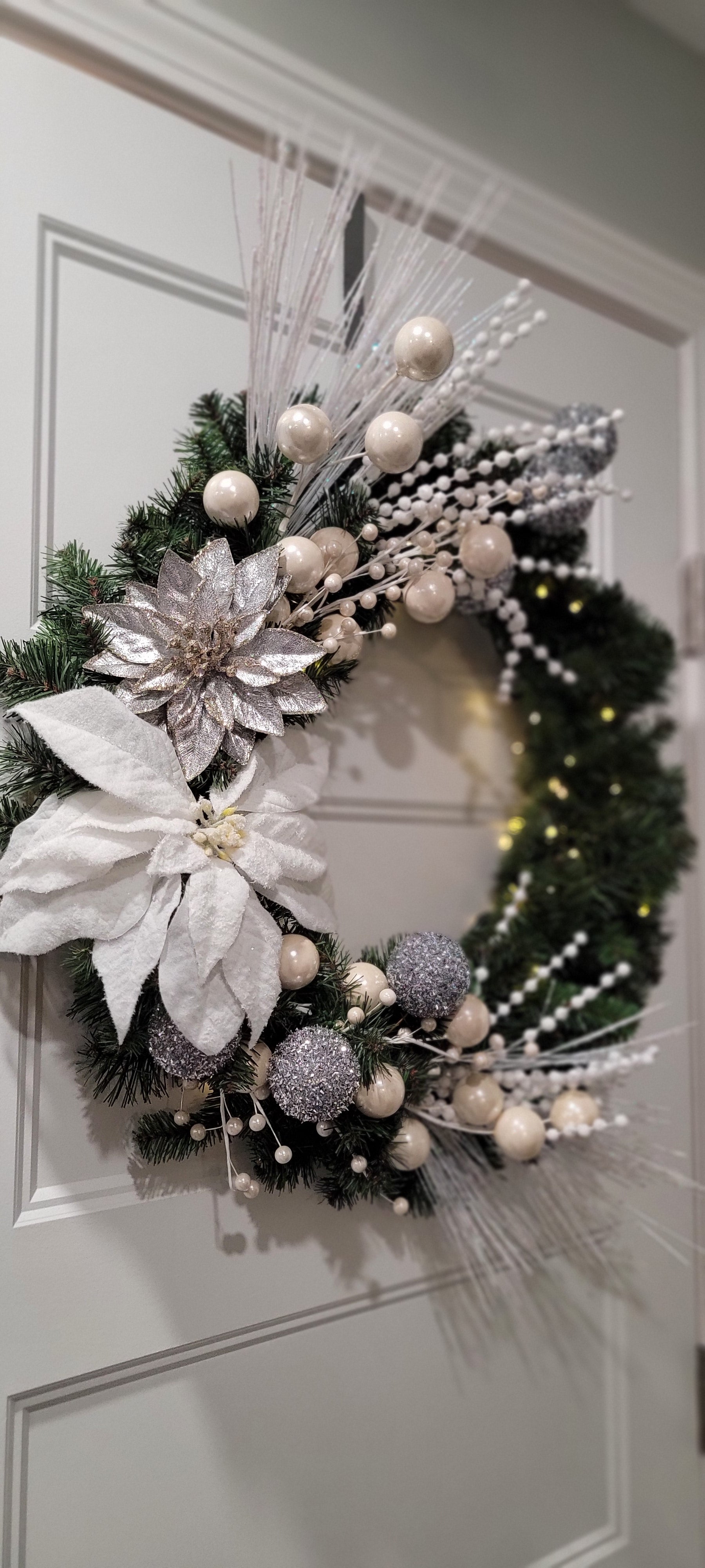 White Christmas Wreath